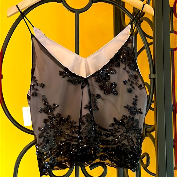 SEEK The Label “Lacey” Sequin Top - Picture 2 of 4